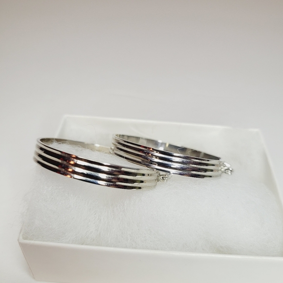 2 Pair Forever 21 Silver Earrings Gold with Hemp Rope Wrap And Silver Heavy Cute - Picture 3 of 7